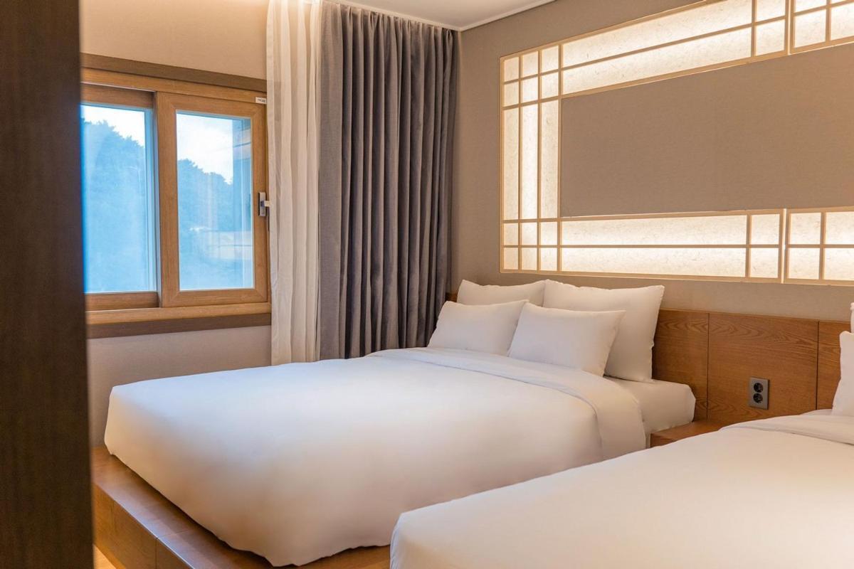 Yeonhwamun Hotel Yeongdeok Екстериор снимка