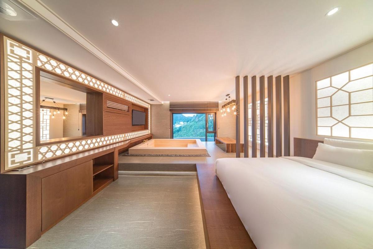 Yeonhwamun Hotel Yeongdeok Екстериор снимка